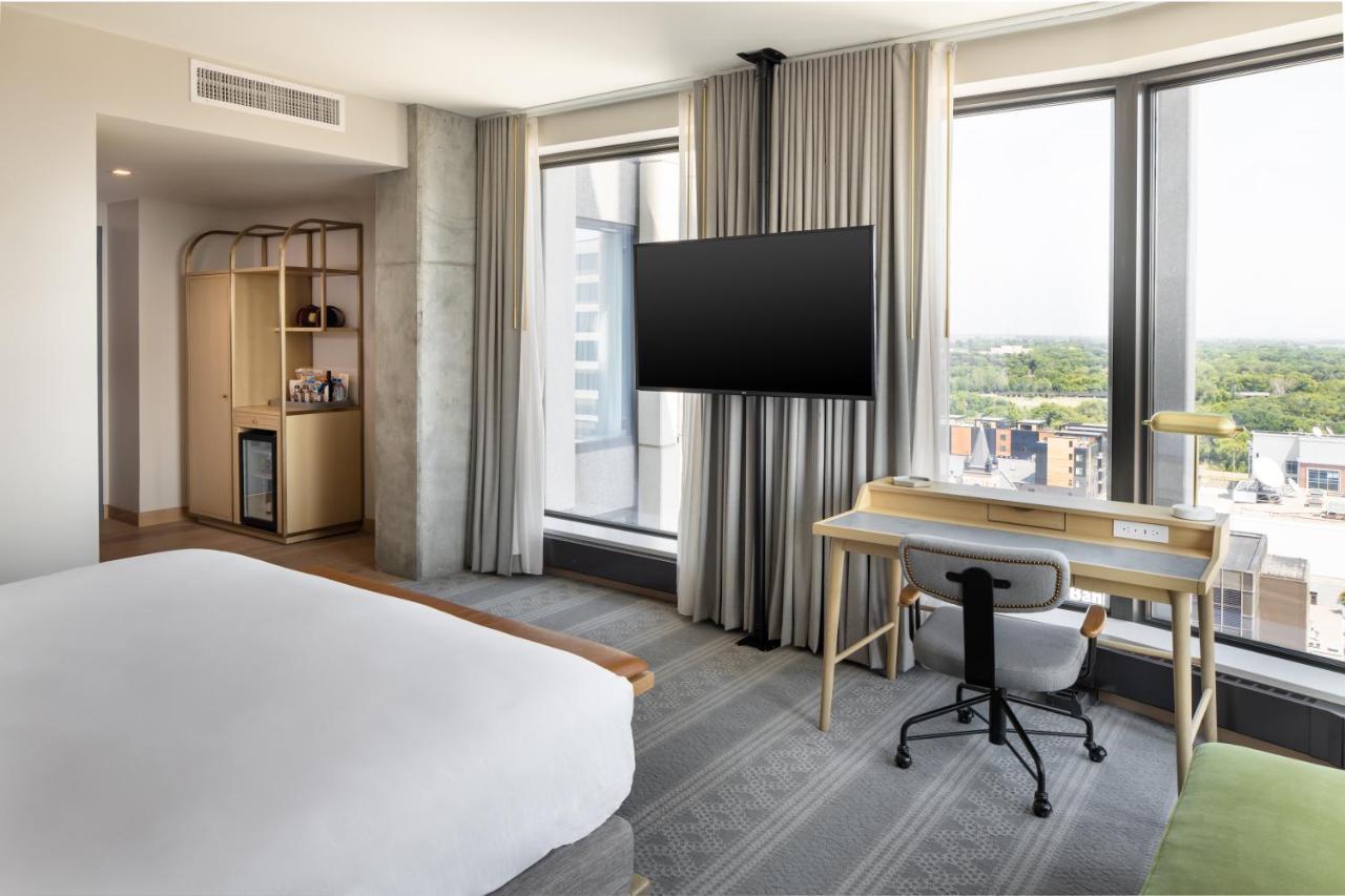 Jasper Hotel Fargo Bagian luar foto