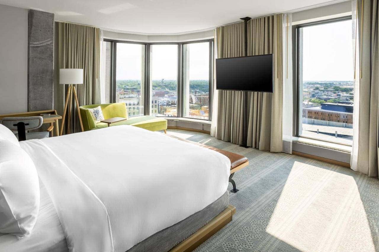 Jasper Hotel Fargo Bagian luar foto